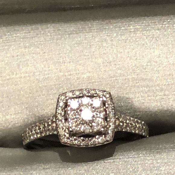🖤Women’s wedding ring - Picture 3 of 8